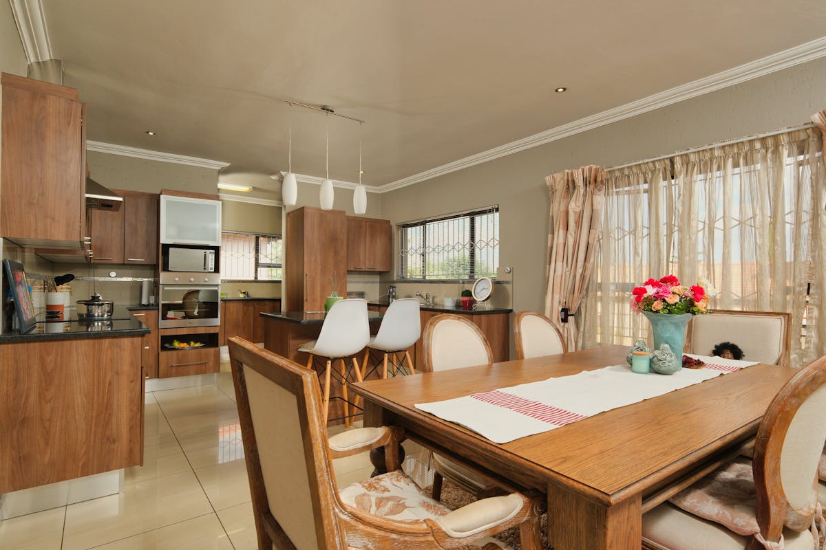 Stylish and Functional Kitchen Islands